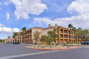 Courtyard Palm Desert
